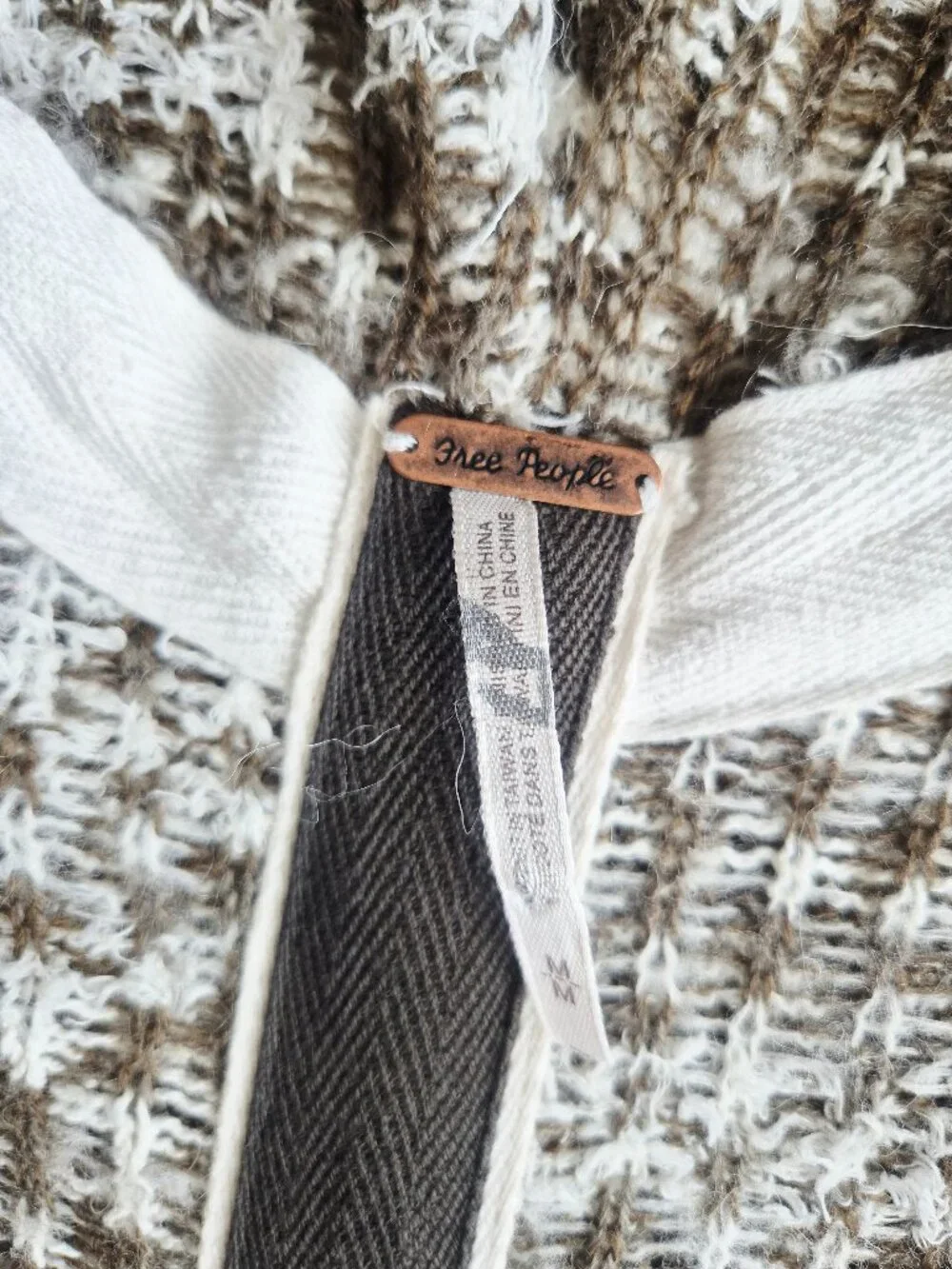 Free People Raggy Wool Blend Hooded Oversize Relaxed Sweater V-Neck Olive Beige
